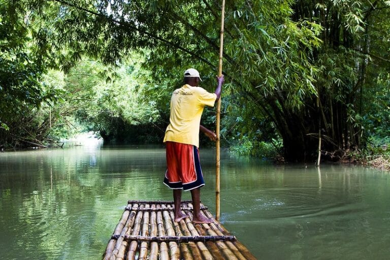 Rafting on the Martha Brae – Relaxing Bamboo Raft Experience