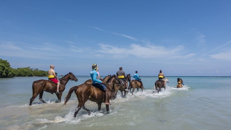 Beach Horse Back Riding in Ocho Rios