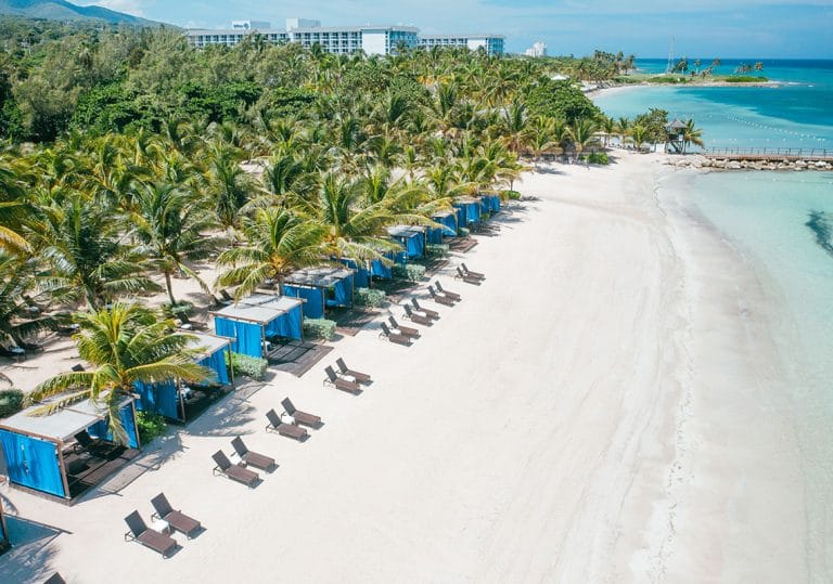 Private Transfer from the Airport to Rose Hall Hotels