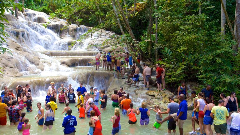 Ocho Rios River Combo – Blue Hole, Tubing & Dunn’s River