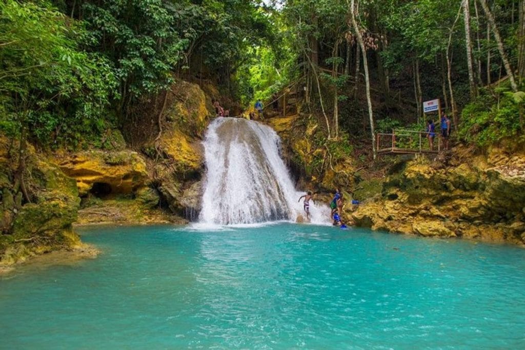 Blue Hole Ocho Rios & Dunn’s River Falls – Waterfall Tour